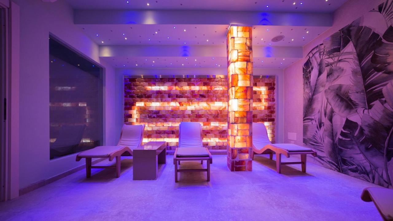 Center 2 Hotel 3*