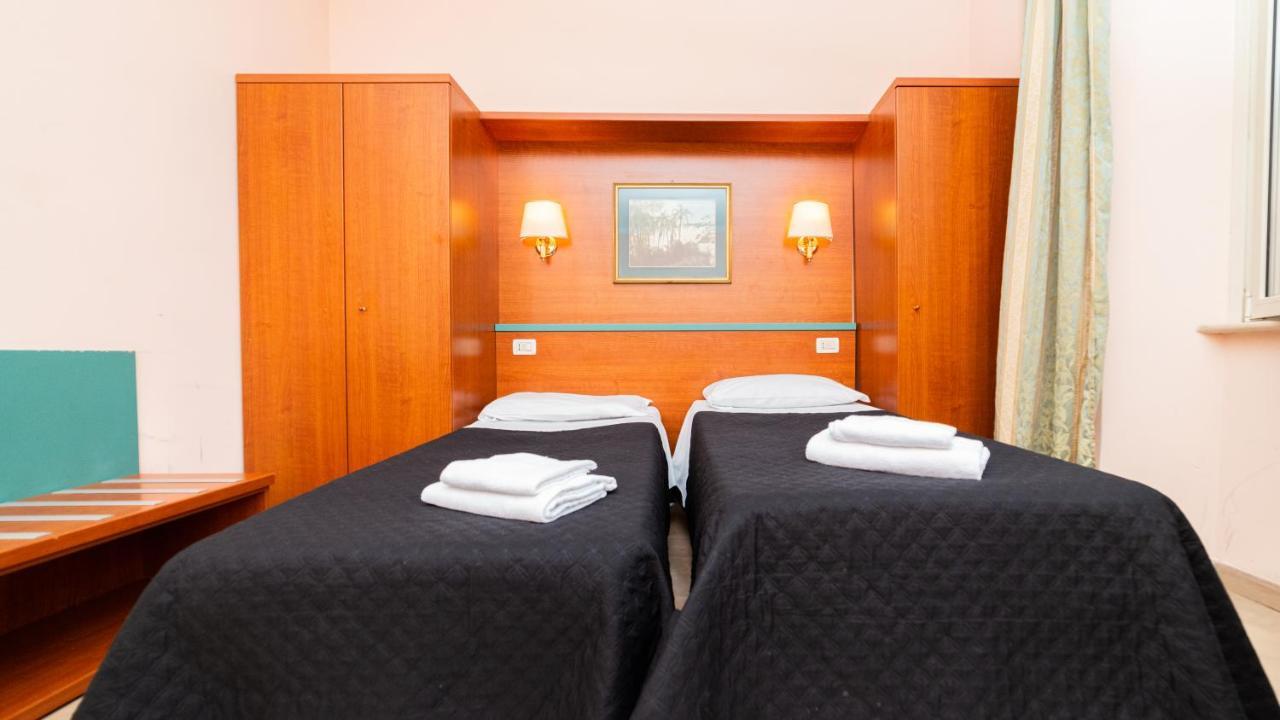 Center 2 Hotel Roma