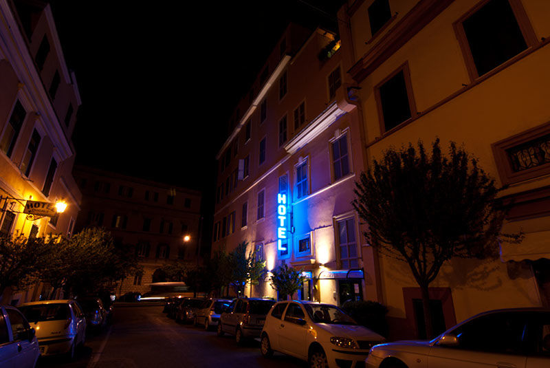 Center 2 3*