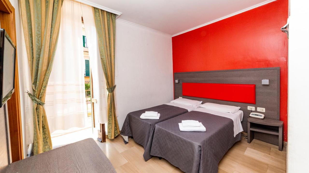 Hotel Center 2 3*