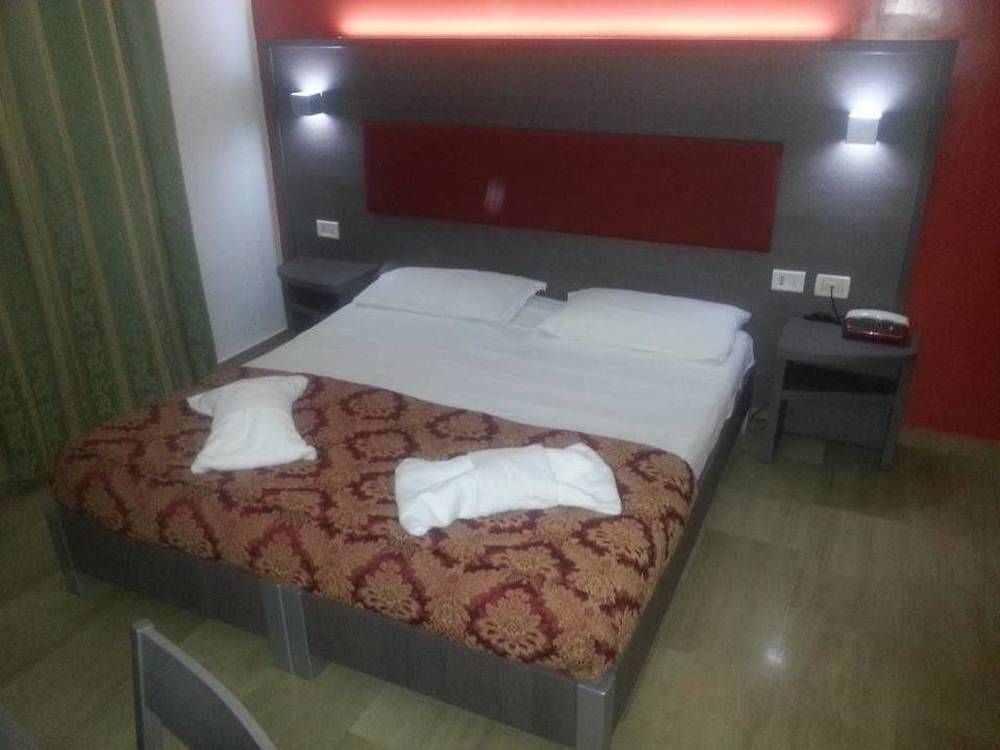 Hotel Center 2