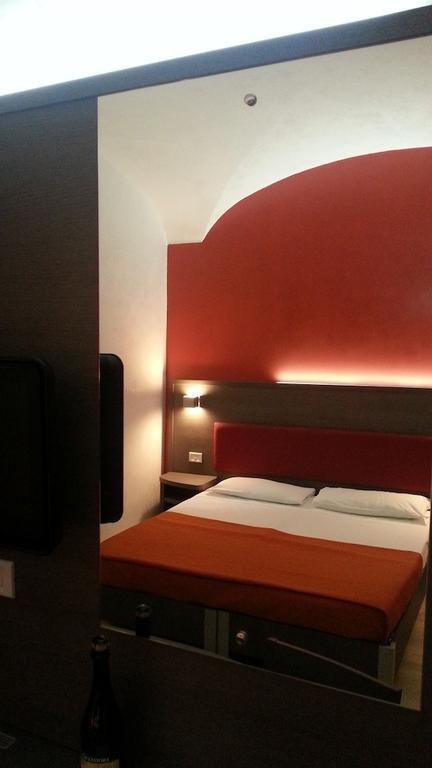 Center 2 Hotel