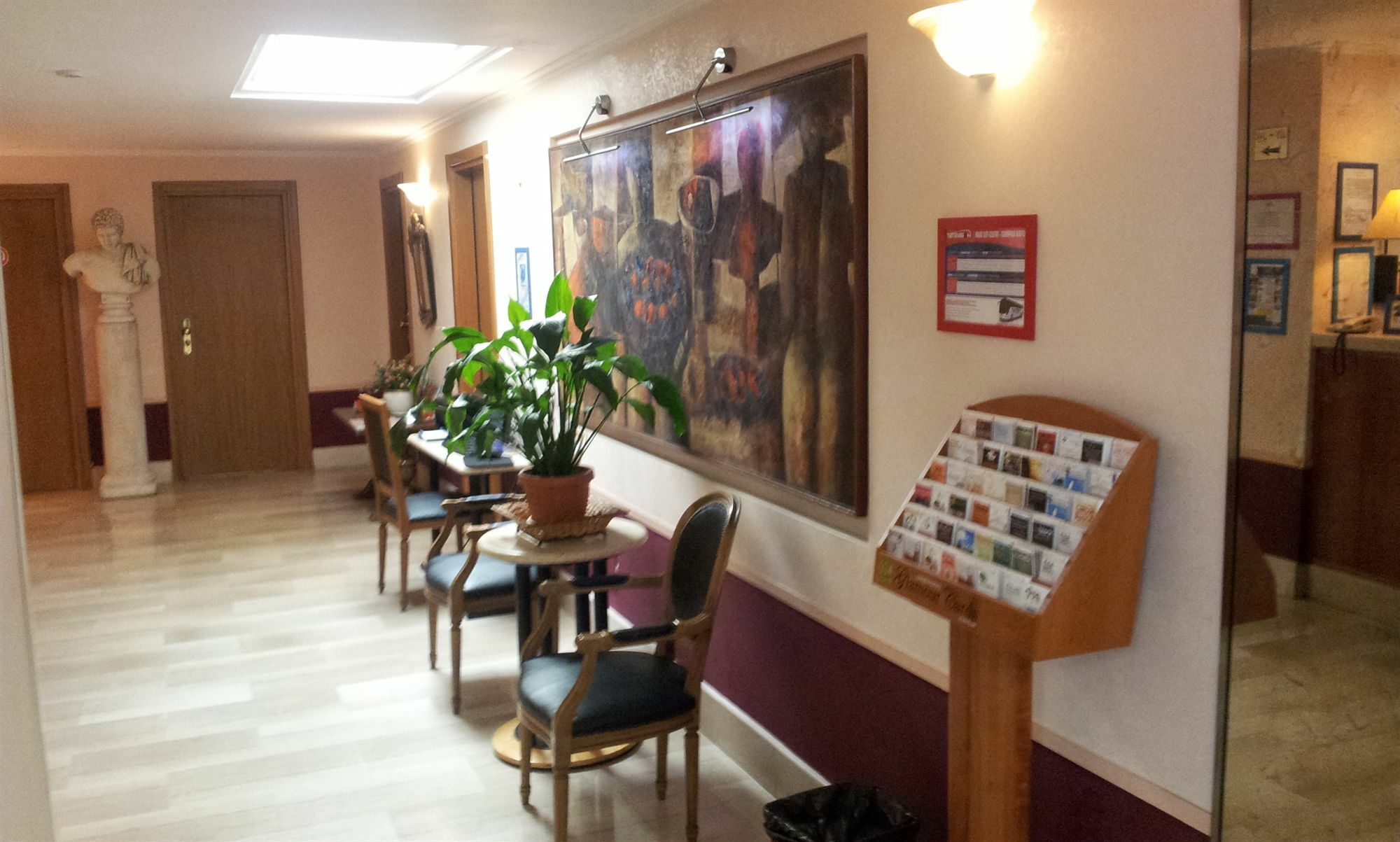 Hotel Center 2 3*