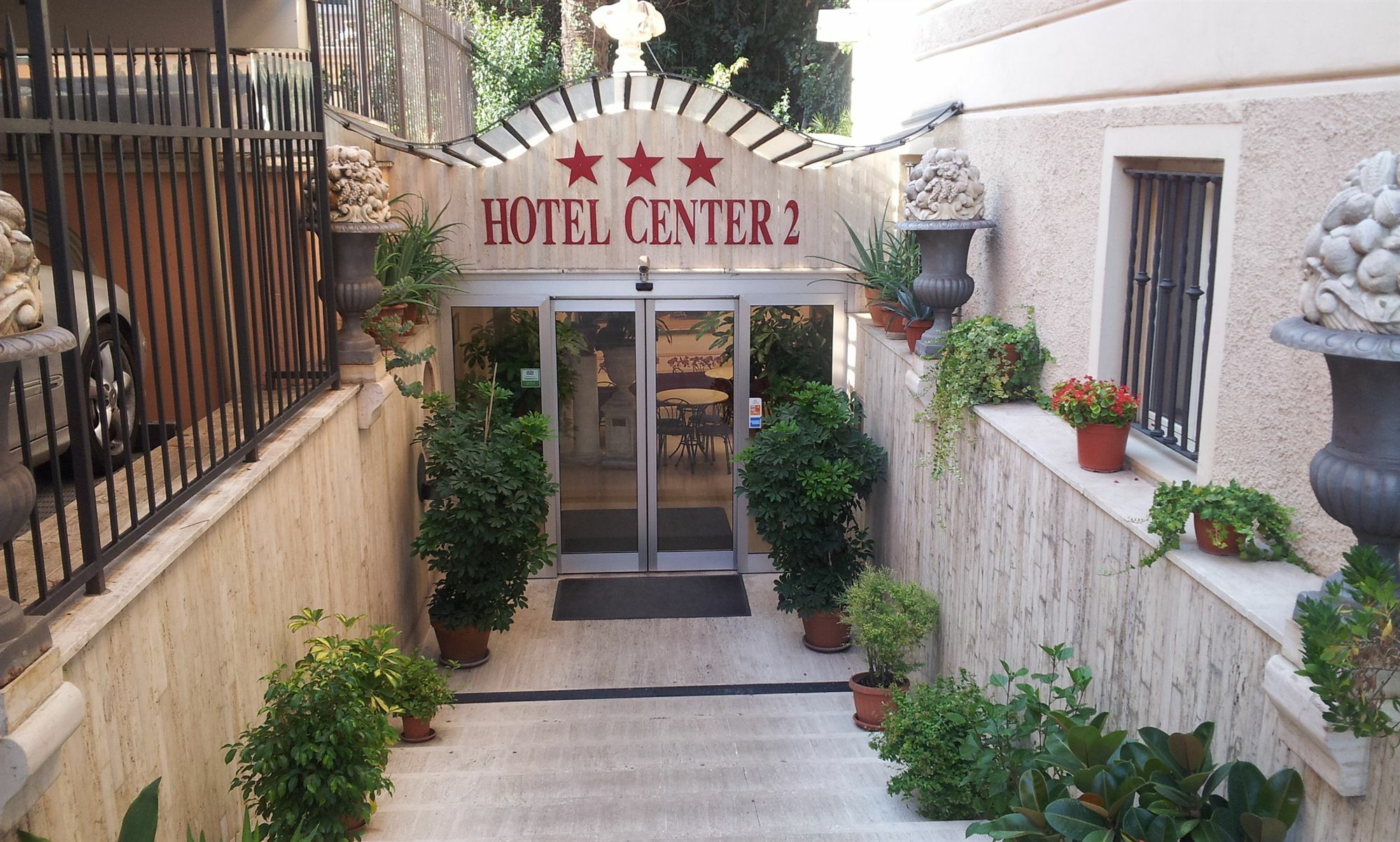 Center 2 Hotel 3*